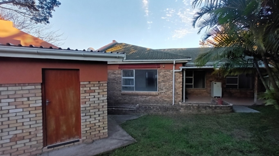 4 Bedroom Property for Sale in Beacon Bay Eastern Cape
